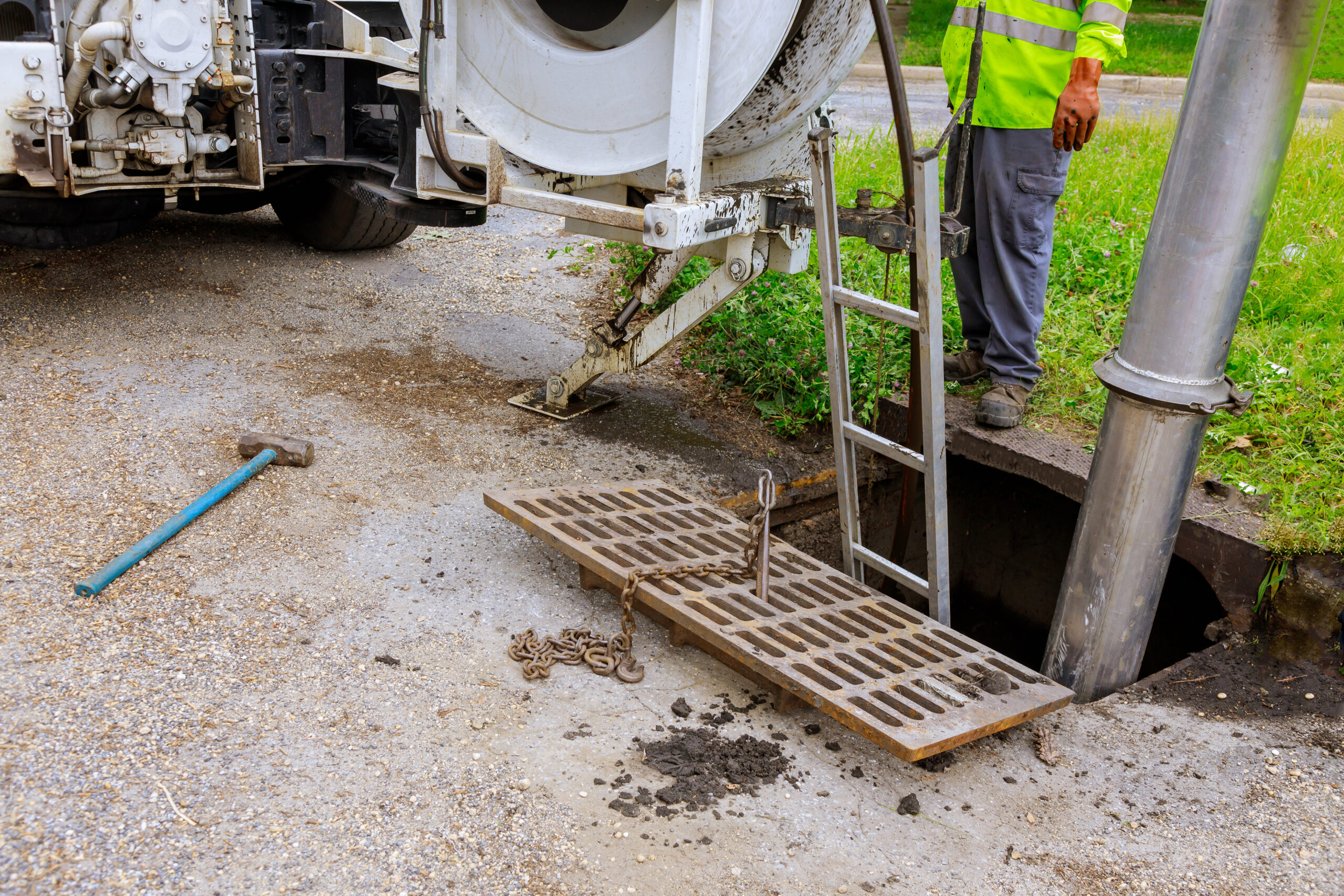 Commercial Sewage Removal work in Creston, CA